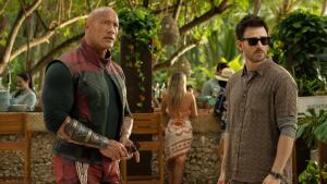 Chris Evans a The Rock prvýkrát spolu na plátne – do kín prišiel veľkofilm Red One!