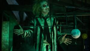 Do kín prišiel Beetlejuice Beetlejuice – čo ste o pokračovaní kultovej komédie nevedeli?