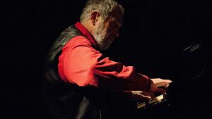 Antoni O' Breskey: Jazz was born from a crossover