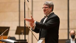 SOSR: Debussy, Šarišský, Suk pod taktovkou Konstantina Ilievskeho