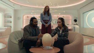 Striedavé tehotenstvo? Do kín prišla sci-fi komédia Pod Generation
